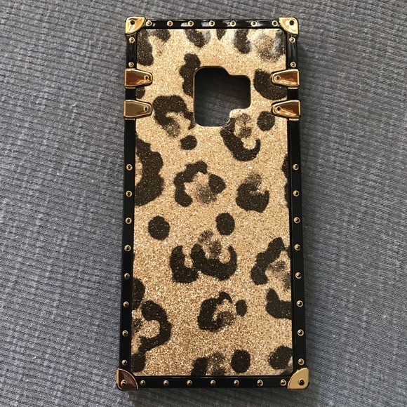 Leopard Print Phone Cover - Picture 1 of 2